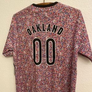 Oaklandish Rare Soccer Jersey Size Large Muticolor